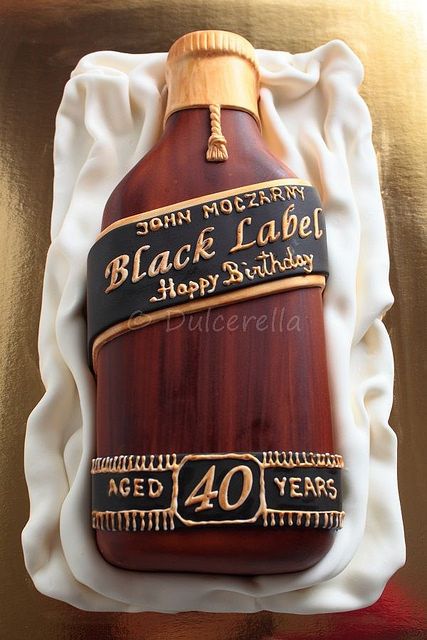 Johnny Walker Black Label cake | Mihaela Pesa Dascalu | Flickr 40th Birthday Cakes For Men Turning 40, Black Label Cake, Johnny Walker Black Label, 50th Birthday Cakes For Men, Record Cake, Birthday Beer Cake, Birthday Cake For Boyfriend, Husband 40th Birthday, Johnny Walker