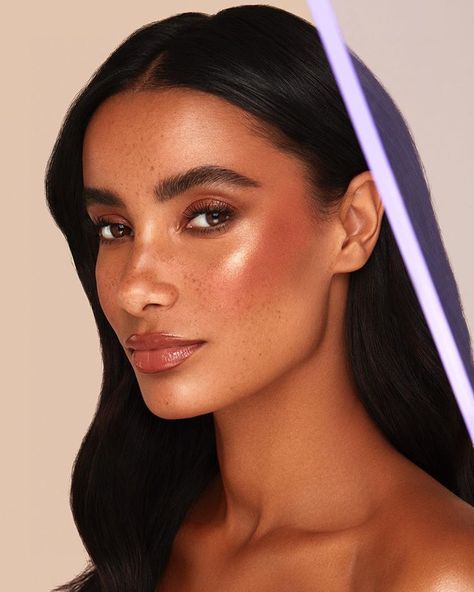 JAYDEN FA na Instagramie: „@nablacosmetics Skin Glazing Campaign ✨ Makeup @mrdanielmakeup Model @mingsavannah Hair @linneanordberg Makeup assistant @ele_beaute_mua…” Glow Up Looks, Mariama Diallo, Sunset Blush, Nabla Cosmetics, Makeup Shoot, Sunkissed Makeup, Wedding Makeup And Hair, Graphic Eyes, Olive Tan