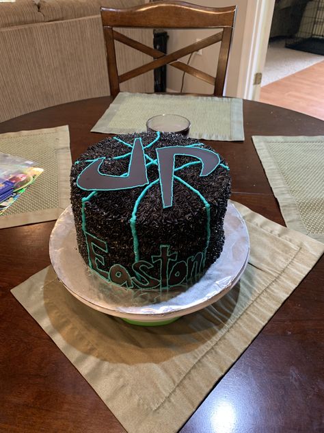 Dude Perfect Basketball Cake DP and name cut out of sugar sheet and outlined Dude Perfect Birthday Cake, Dude Perfect Cake, Dude Perfect Birthday Party, Cake Dp, Fondant Tips, Basketball Cake, White Cake Recipe, Birthday Traditions, Dude Perfect