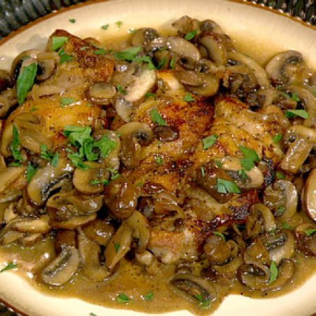 Michael Symon's Chicken Marsala Recipe - (4.4/5) Michael Simon Recipes, Sides Chicken, Hunters Chicken Recipe, Chicken Marsala Recipe, Marsala Recipe, The Chew Recipes, Chicken Mushroom Recipes, Michael Symon, Marsala Chicken Recipes