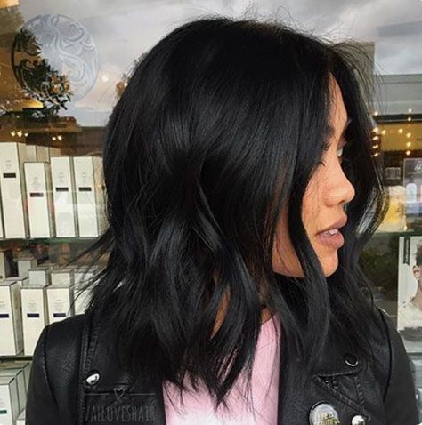 Razor Cut Hair, Hair 2018, Hair Styles 2017, Short Black Hairstyles, Penteado Cabelo Curto, Long Black Hair, Grunge Hair, Shoulder Length Hair, Long Black