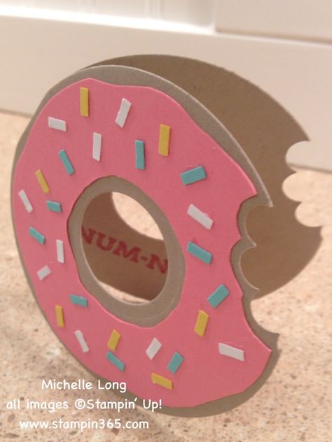 Donut Birthday Cards Handmade, Pink Birthday Cards Handmade, Donut Cards Handmade, Kids Cards Handmade, Donut Cards, Doughnut Birthday, Donut Craft, Sprinkled Donut, Doughnut Party