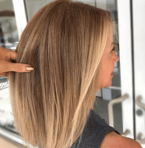 20 Classic Mid-Length Haircuts That Stand The Test Of Time Low Maintenance Blonde, Mid Length Blonde Hair, Color Castaño, Ideas Haircut, Straight Hair Cuts, Haircut Straight, Low Maintenance Hair, Midlength Haircuts, Balayage Hair Blonde