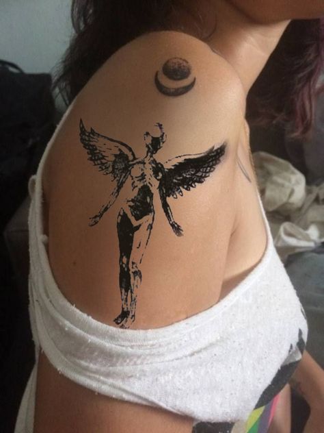 Deftones Inspired Tattoo, Alice In Chains Tattoo Ideas, Rock Music Tattoo Ideas, Ohms Tattoo, Nu Metal Tattoo, Feminine Rage Tattoo, Mcr Tattoo Ideas, Tattoo Ideas Leg Female, Metal Band Tattoos