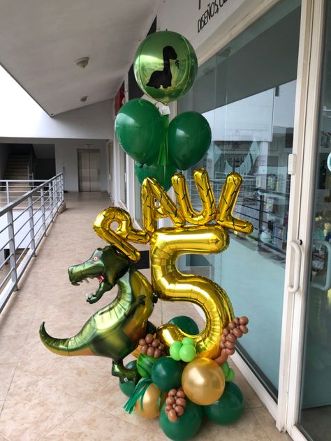 Dinosaur Balloon Marquee, Dino Balloon Bouquet, Dinosaur Balloon Columns, Dinosaur Theme Centerpieces, Dinosaur Balloon Decorations, Dinosaur Balloon Bouquet, Dinosaur Party Balloons, Baby Dinosaur Party, Jurassic Park Birthday Party