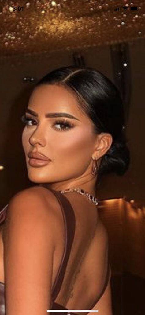 Kim K Makeup, Lips Looks, Classy Prom, Classy Prom Dresses, Makeup Board, Prom 2024, Prom Inspo, Smoky Eyes, Makeup Lashes