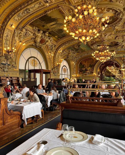 #paris #parisian #restaurant #restaurantstyle #restaurants Paris Restaurant Aesthetic, Parisian Restaurant, Restaurant Aesthetic, Holiday Romance, Paris Aesthetic, Paris Restaurants, Restaurant Interior, Modern Life, Europe Travel