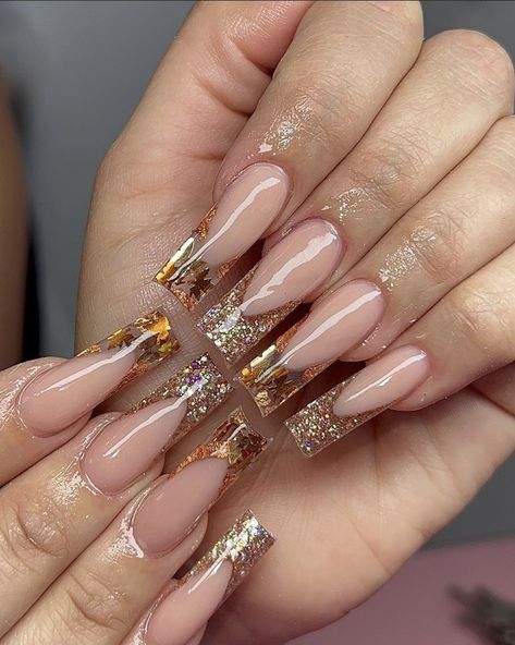 V French Tip, French Tip Coffin, Nails Tech, Acrylic Nail Designs Coffin, Coffin Nail Designs, Plum Nails, Brown Acrylic Nails, Acrylic Butterfly, Nails Design Ideas