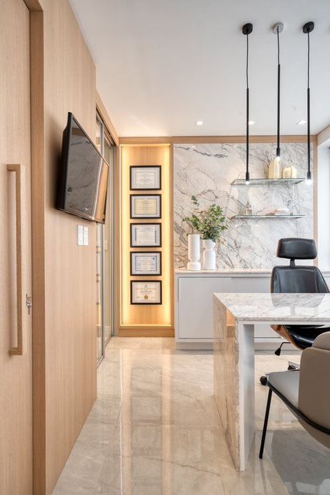 Dental Clinic Waiting Room Design, Doctor Office Design Interiors, Waiting Room Design Reception Areas, Doctor Room, Minimal Office Design, Dentist Office Design Interiors, Dental Design Interior, Doctor Office Design, Small Office Design Interior