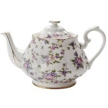 Fancy Teapot, Art Room Aesthetic, Fancy Tea Cups, Fancy Tea, English Afternoon Tea, English Teapots, Cute Teapot, Tea Party Garden, Teapots And Cups