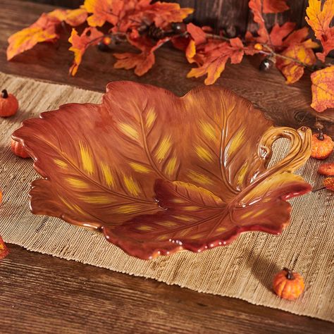 Thanksgiving Ceramics, Fall Dinnerware, Sunflower Room, Fall Apartment Decor, Holiday Platters, Terrarium Bowls, Clear Bowls, Snack Table, Leaf Bowls