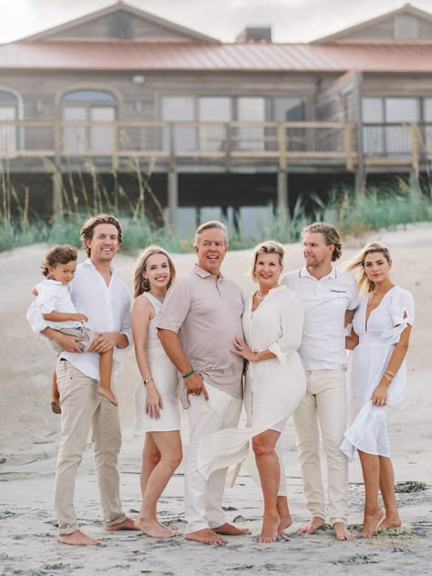 White Outfits Photoshoot Family, White Beach Pictures Family Portraits, White And Khaki Beach Pictures, Family Of 6 Beach Picture Poses, Modern Family Beach Pictures, Beach Family Photos White And Khaki, White And Cream Family Photo Outfits, Family Photoshoot White Outfit, All White Photoshoot Family Portraits