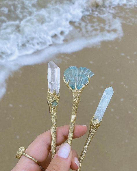 après pluie jewelry on Instagram: “washed away from a land lost at sea 🧜🏽‍♀️ La Sirène Crystal Hair Pins 🐚 {all sold, more coming soon}” Shein Home Decor, Bright Tattoos, Lost At Sea, Rose Stone, Crystal Hair Pins, Witch Jewelry, Sea Witch, Crystal Hair, Makeup Vanity