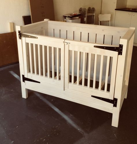 Crib Blueprints, Crib Building Plans, Pallet Crib, Diy Cribs, Homemade Crib, Crib Furniture, Crib Plans, Baby Crib Woodworking Plans, Diy Baby Crib