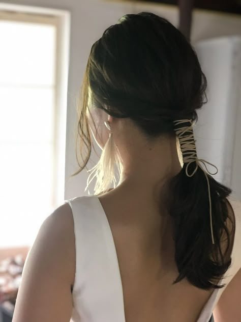 Wrapped Ponytail, Ponytail Ideas, Ponytail Clip, Hair Arrange, Make Up Inspiration, Penteado Cabelo Curto, Hair Reference, Simple Things, Aesthetic Hair