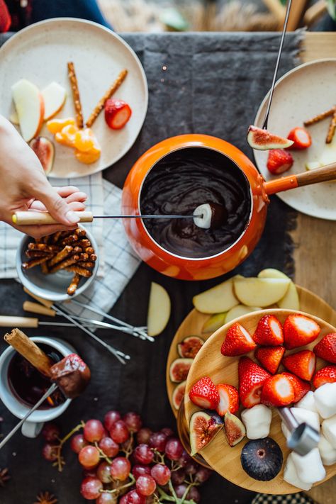 Fondue Photography, Fondue Dinner, Appetizer Sandwiches, Fondue Party, Fondue Recipes, Camille Styles, Holiday Menus, Party Recipes, Different Recipes