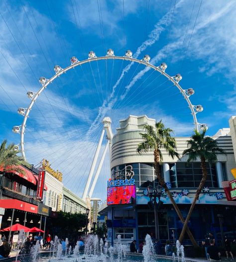 The LINQ Las Vegas, 2022! - Life on Lavender High Roller Las Vegas, Linq Las Vegas, Vegas Bucket List, Linq Promenade, Flamingo Hotel, Caesars Palace, High Roller, New York City Travel, Vegas Trip