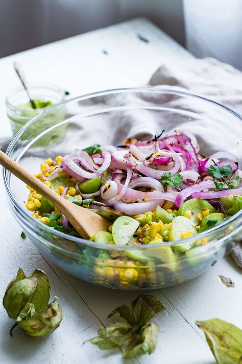 Grilled Corn and Tomatillo Salad - A healthy, easy gluten free summer side dish that is only 125 calories and always a crowd pleaser! | Foodfaithfitness.com | @FoodFaithFit Tomatillo Salad, Grilled Mexican Corn, Creamy Avocado Ranch Dressing, Tomatillo Chicken, Tomatillo Recipes, Chili Verde Pork, Avocado Ranch Dressing, Mexican Corn Salad, Pork Chili