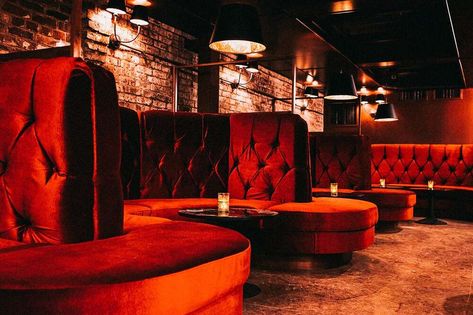 The 8 Best Speakeasy-Themed Bars in Louisville - Thrillist Speakeasy Decor Bar, Speakeasy Decor, Pub Furniture, Jazz Lounge, Speakeasy Bar, Nightclub Design, Jazz Bar, Booth Seating, Whiskey Bar