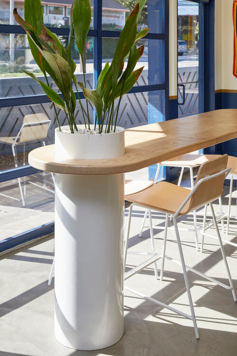 Commercial — Lilianne Steckel Interior Design Round Bar Table Design, Curved Table Design, Round Restaurant Table, Bar With Plants, Table Restaurant Design, Restaurant Concept Ideas, Table Bar Design, Barstool Table, Austin Eastciders