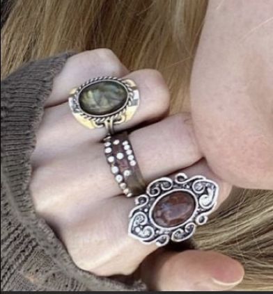 Whimsigothic Nails, Fairy Grunge Jewelry, Look 80s, Hippie Grunge, Grunge Jewelry, Indie Jewelry, Piercings Jewelry, Dope Jewelry, Funky Jewelry