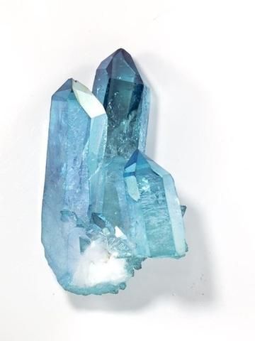 Aqua Aura Quartz, Crystal Aesthetic, Pretty Rocks, Crystal Magic, Deep Relaxation, Minerals And Gemstones, Rocks And Gems, Aura Quartz, Gems And Minerals