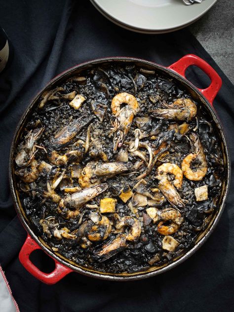 I Eat Therefore I Am: Cuttlefish Paella Recipe Seafood Alfredo, Catalan Recipes, Paella Recipe Seafood, Wood Fired Cooking, Fresh Olives, Seafood Paella, Paella Recipe, Melbourne Food, America Food