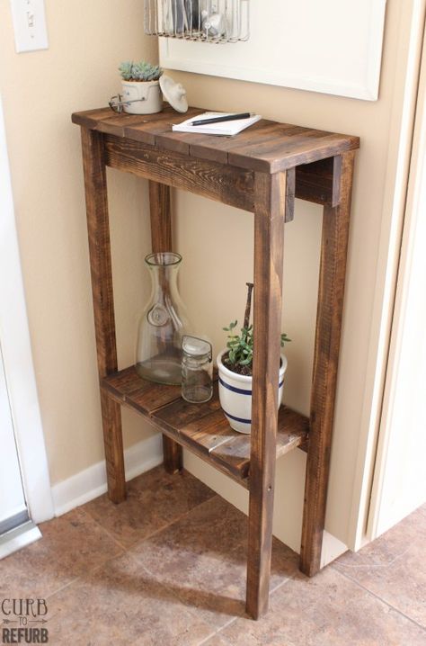 Build a Pallet Table for Under $10 Diy Narrow Side Table, Walnut Ideas, Kylie House, Simple Console Table, Narrow End Table, Winchester House, Table Palette, Pallet Table Diy, Woodwork Ideas