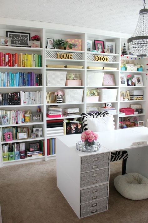 Lindsay's Sweet World: Organized Pink and Gold Home Office Refresh + Tour Gold Bookshelf Decor, Condo Organization, Gold Home Office, Gold Bookshelf, Office Refresh, Office Bookshelf, Office Shelf, Wood Office, College Bedroom