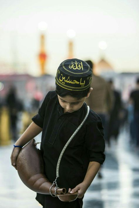 Arbaeen Walk Photography, Imam Hussain Karbala, Karbala Pictures, Hazrat Imam Hussain, Hussain Karbala, Shia Muslim, Muslim Images, Ya Hussain