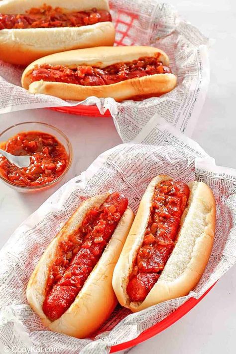 Baked Hot Dogs in the Oven - CopyKat Recipes Hot Dogs In The Oven, Oven Hot Dogs, Baked Hot Dogs, Best Superbowl Food, Best Hot Dogs, Homemade Barbecue, Oven Recipe, Homemade Barbecue Sauce, Football Party Food