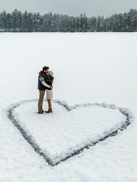 Classy Girls Wear Pearls, Winter Schnee, Snow Pictures, Winter Photoshoot, Winter Engagement Photos, Foto Tips, Wedding Winter, Winter Photo, Winter Photos