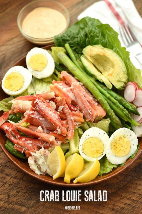 Seafood Louie Salad Recipe, Crab Louie Salad, Crab Cocktail, Cocktail Salad, Crab Louie, Seafood Salads, Legs At Home, Salad At Home, Crab Legs Recipe