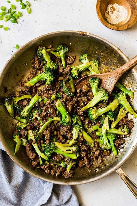 This Stir Fry Ground Beef and Broccoli recipe is one of my favorites for busy weeknights. Made in under 20 minutes, it's packed with sweet sesame garlic flavor, and is a much healthier version of the classic beef and broccoli takeout. Serve it over cauliflower rice or by itself for a meal that's fast, easy and delicious. Broccoli Keto, Beef Broccoli Stir Fry, Beef And Broccoli Recipe, Ground Beef And Broccoli, Beef And Broccoli, Broccoli Recipe, Broccoli Stir Fry, Beef Bone Broth, Beef Bones