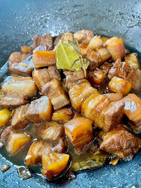 Beyond-my-thoughts: Pork Hamonado Pork Hamonado Recipe, Pork Hamonado, Filipino Adobo, Pork Adobo, Hawaii Food, Filipino Dishes, Apple Sauce, Savory Sauce, Filipino Recipes