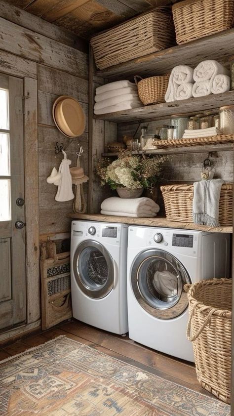 Small Country Apartment, Laundry Room Old House, Farmhouse Aesthetic Interior, Country Aesthetic Home, Old House Ideas, Dream Laundry Room, Dream Life House, Country House Interior, Laundry Room Inspiration