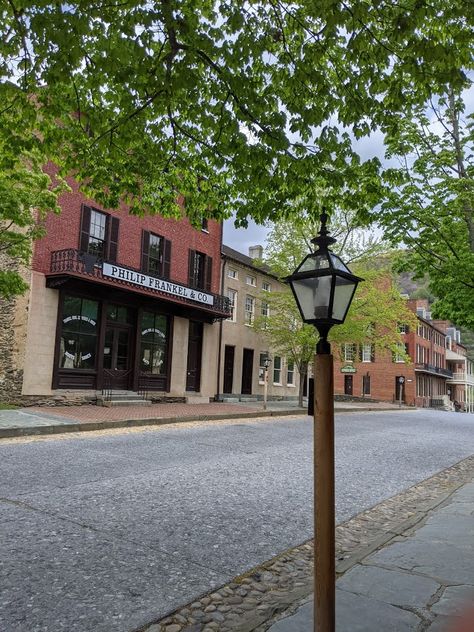 A Historic Visit at Harpers Ferry Run A Half Marathon, Harpers Ferry West Virginia, United States Travel Bucket Lists, Usa Destinations, Places In Usa, Harpers Ferry, Travel Bucket List Usa, Usa Travel Guide, Usa Travel Destinations