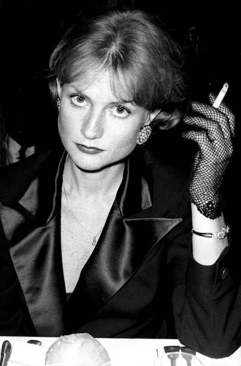 Distracted Film on Twitter: "THE FACES OF OTHERS: Isabelle Huppert. Cannes, 1984.… " 80s Actresses, Michael Haneke, French Actors, Isabelle Huppert, French Cinema, All Black Looks, French Beauty, French Actress, Children Images