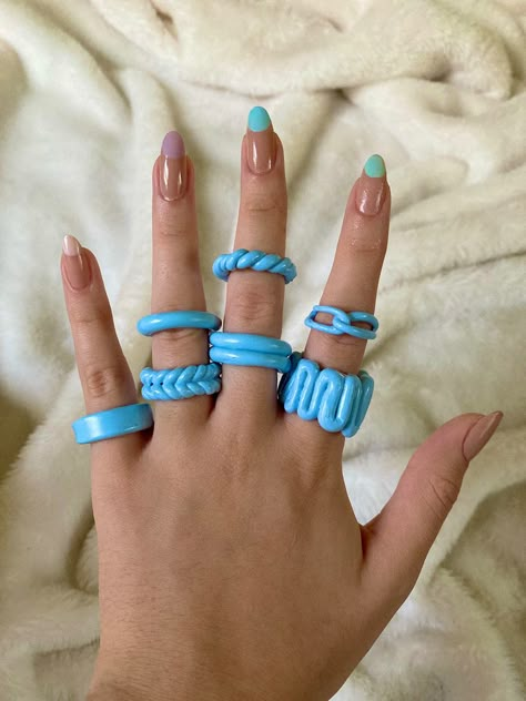 Diy Kids Decor, Fimo Ring, Diy Clay Rings, Easy Crafts For Teens, Polymer Clay Ring, Clay Rings, Diy Crafts Bookmarks, Ceramic Accessory, Trendy Rings