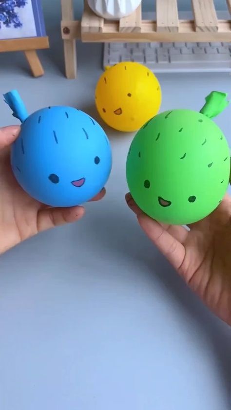 Paper Craft Ideas | In this exciting DIY science experiment, we’ll create a fun and decorative balloon that bursts with magic! Start by putting a little bit of… | Instagram Balloon Science Experiments, Monster Balloons, Balloon Experiment, Vinegar And Baking Soda, Toddlers Activities, Diy Science Experiments, Chemistry Experiments, Kid Experiments, Balloon Crafts