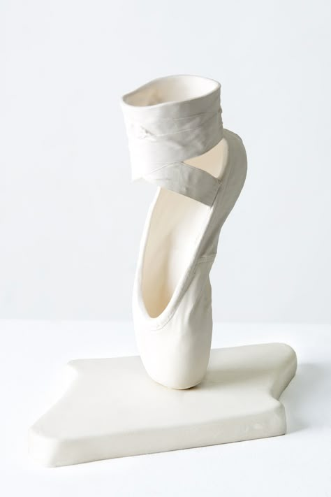 Ceramic Art Exhibition, Ballet Sculpture, Clay Shoes, Shoe Sculpture, Ceramic Shoe, Ceramic Shoes, Dance Crafts, Sculpture Art Clay, Plaster Sculpture