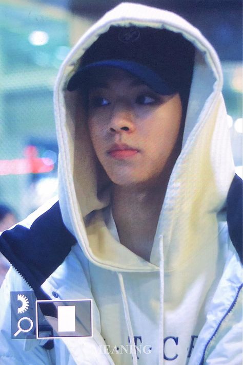 Seungmin Hoodie, Stray Kids Hoodie, Boyfriend Wallpaper, Stray Kids Chan, Pretty Angel, Bf Material, Stray Kids Seungmin, Look At You, Mixtape