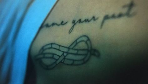 Infinity Knot Tattoo, Rope Tattoo, Tattoo For Boyfriend, Bts Tattoos, Knot Tattoo, Journal Inspiration Writing, Small Pretty Tattoos, Cute Little Tattoos, Infinity Sign