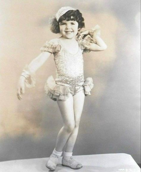 Darla Hood, Our Gang, Child Star, Little Rascals, Child Actresses, Child Actors, Shirley Temple, Personalities, Paper Dolls