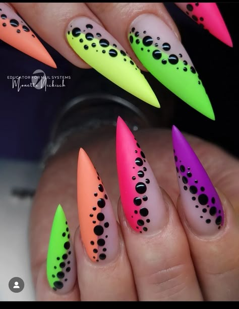 Nails Purple Almond, Pink Almond Nails Short, Summer Nails Simple, Summer Stiletto Nails, Summer Nails Designs, Stilleto Nails Designs, Rainbow Nails Design, Gel Nail Art Designs, Stylish Nails Designs