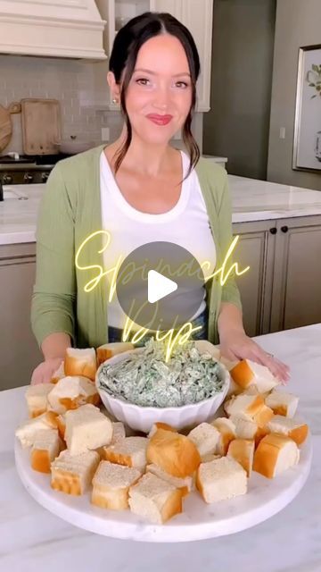 Cooking | Recipes | Food on Instagram: "✨😋 5 ingredients tasty spinach dip! Easy and fast recipe for your holiday party! 🎊 Featuring @fivefootfeminine with her secret family recipe! ☺️ RECIPE: • 1 packet of vegetable recipe mix • 16oz chopped spinach chopped • 3 green onions, chopped • 1 cup of Mayonnaise • 16 oz of sour cream Mix ingredients, refrigerate for 1 hour to keep chilled, serve with hawaiian rolls, veggies, or chips! #thanksgiving #thanksgivingrecipes #november #holidays #holidays #recipeshare #food #cooking #foodie #family #christmasrecipe #christmas #familygathering #familygettogether #fastrecipe #quickrecipe #emergencyrecipe #spinach #spinachdip #easyrecipe #fastrecipe #appetizer #thanksgivingappetizer #sidedish #siderecipe #holidayappetizer #christmasappetizer" Spinach Dip Easy, Dip Easy, November Holidays, Vegetable Recipe, Dip Tray, Hawaiian Rolls, Thanksgiving Appetizers, Chopped Spinach, Spinach Dip