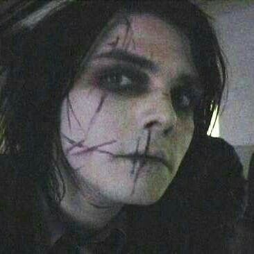 Gerard And Frank, Emo Love, Emo Men, I Love Mcr, Mikey Way, Emo Makeup, Emo Guys, Goth Makeup, Emo Bands