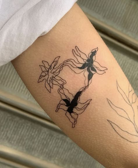 Abstract Tattoo Ideas, Abstract Tattoos, Red Ink Tattoos, Poke Tattoo, Jewelry Tattoo, Dainty Tattoos, Subtle Tattoos, Abstract Tattoo, Dope Tattoos