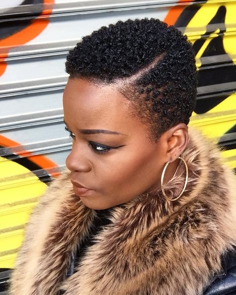 15 Tapered Cut Hairstyles For 4C Natural Hair Cute Short Natural Hairstyles, Tapered Twa, Natural Hair Haircuts, Hairstyles School, Short Natural Haircuts, Hair 4c, Cute Natural Hairstyles, Twa Hairstyles, Tapered Natural Hair