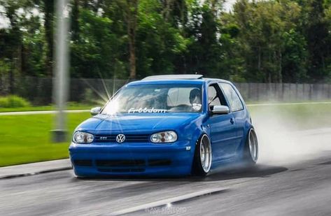 MK4 Team on Instagram: “Owner _ @marcusmaikranz . Use #mk4team . #mk4team #mkivkids #mk4dubs #mk4nations #mk4gli #mk4 #mk4owners #boramk4 #borawerks #bagged…” Golf A4, Mk4 Gti, Jetta A4, Vw R32, Mk4 Golf, Vw Mk4, Vw Golf Mk4, Polo Gti, Golf Mk3